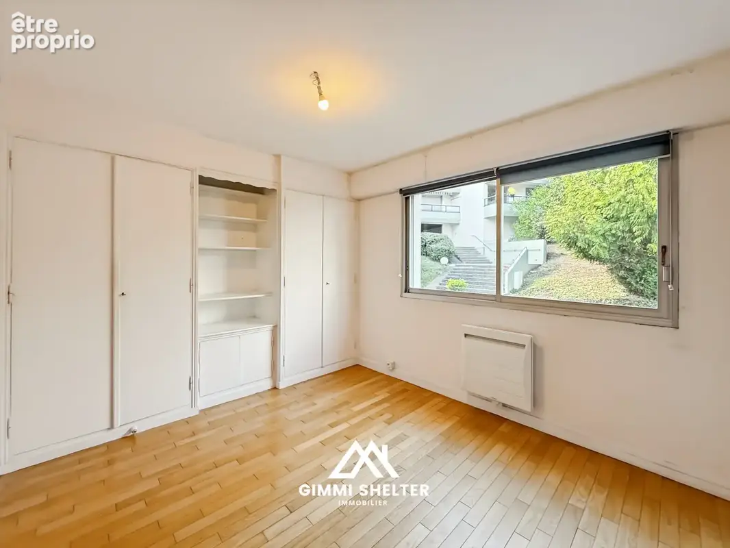 Appartement T3 de 84 m2 avec terrasse plein sud, cave et 2 places de parkings   Clermont-Ferrand - photo 7