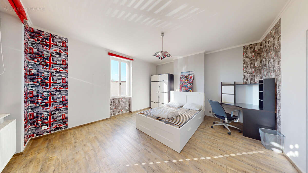 Maison à L&#039;ISLE-EN-DODON