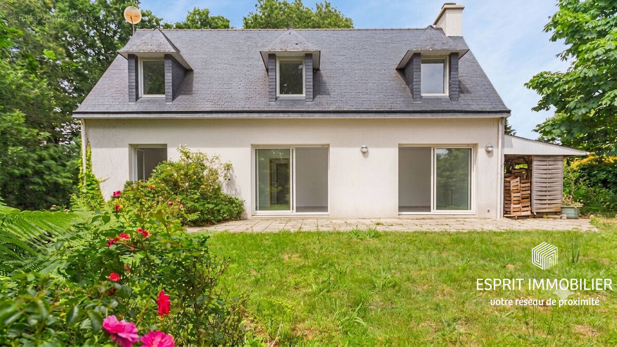Maison à RIEC-SUR-BELON