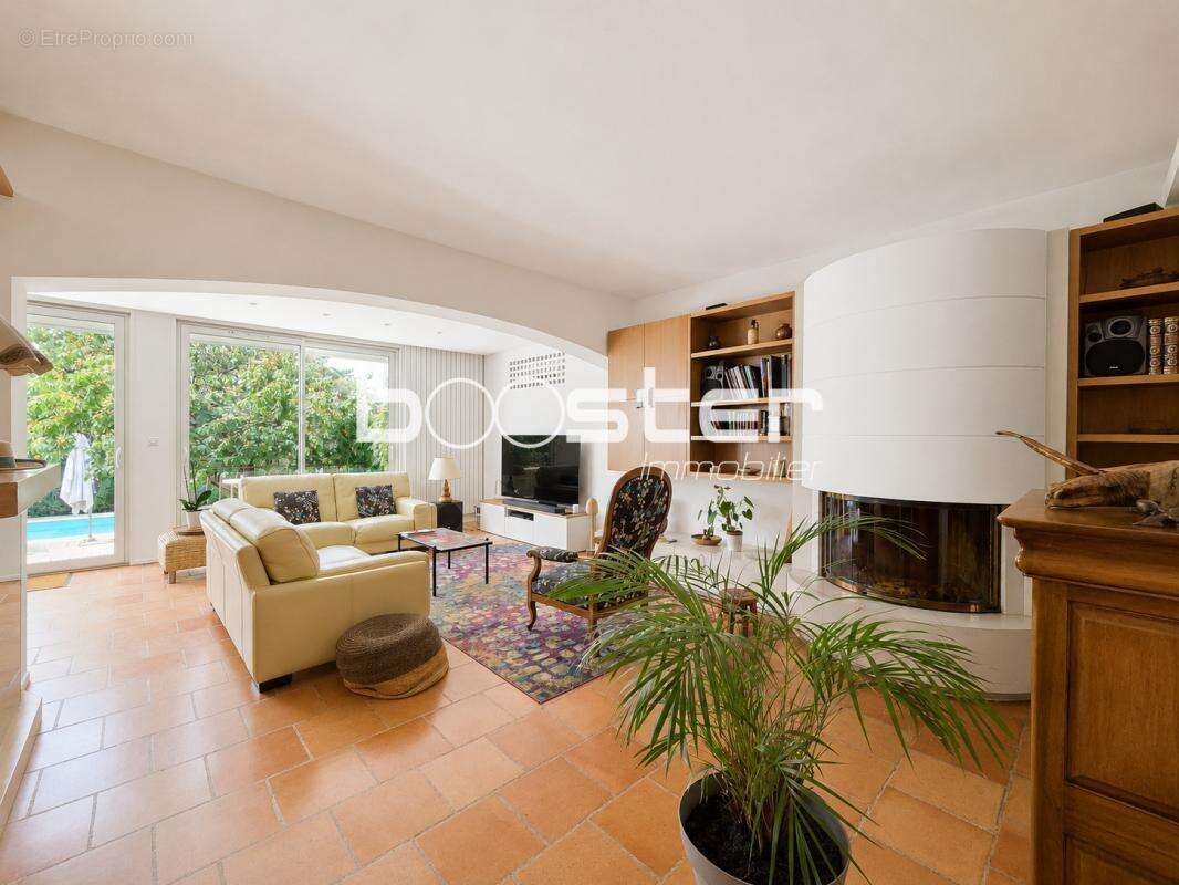 Cœur Côte Pavée – Belle maison familiale 5 chambres avec jardin & piscine - photo 2