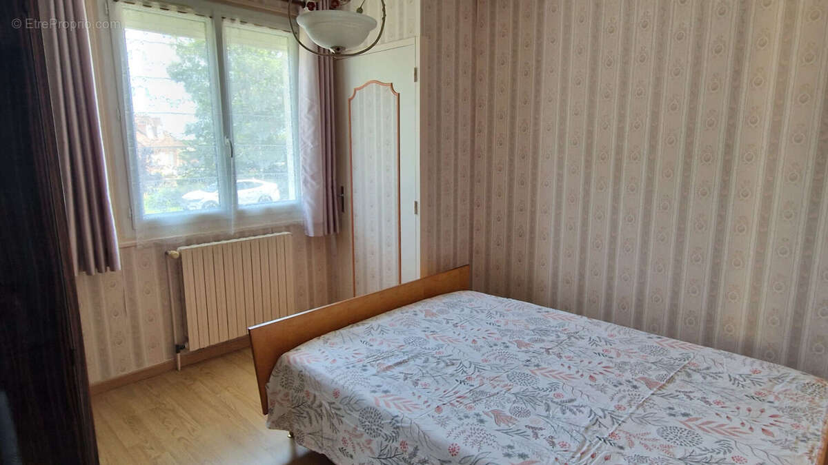 Pavillon sur sous-sol - 5 pieces - 4 chambres - photo 7