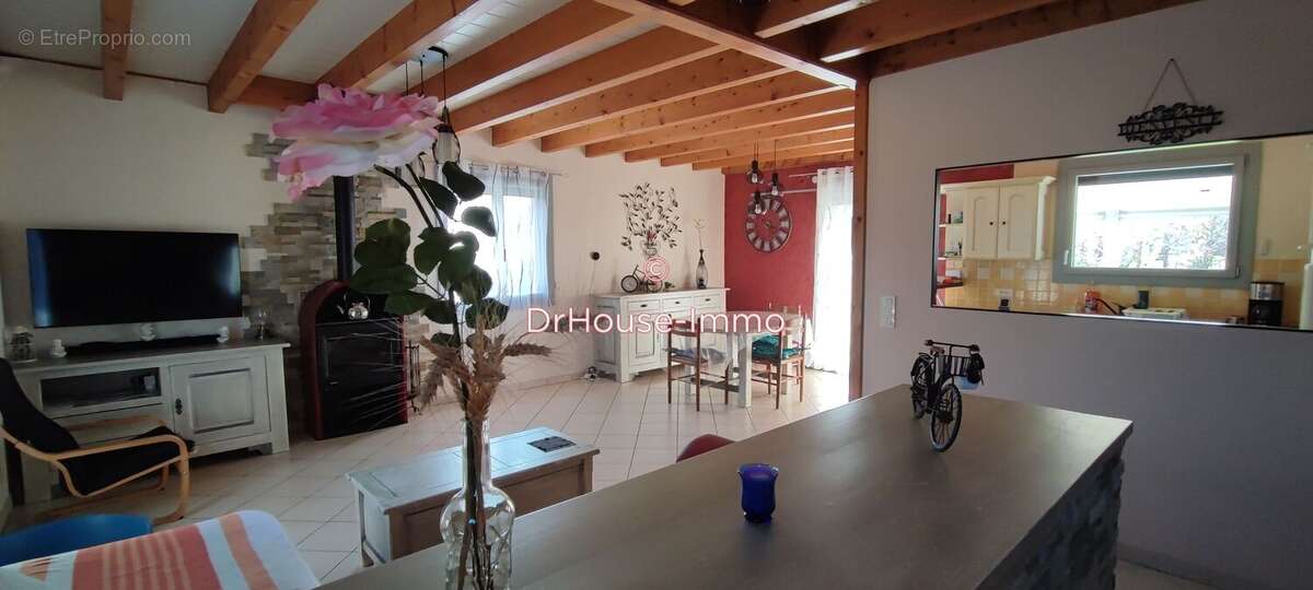 Maison à MAZEYRAT-D&#039;ALLIER