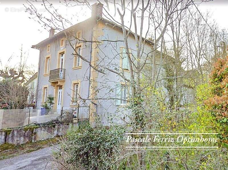 « INDIA » Maison T9 –  6 chambres – 205 m² + dépendances 180m² - sur terrain 3320 m² à SALIES-DU-SALAT - photo 2