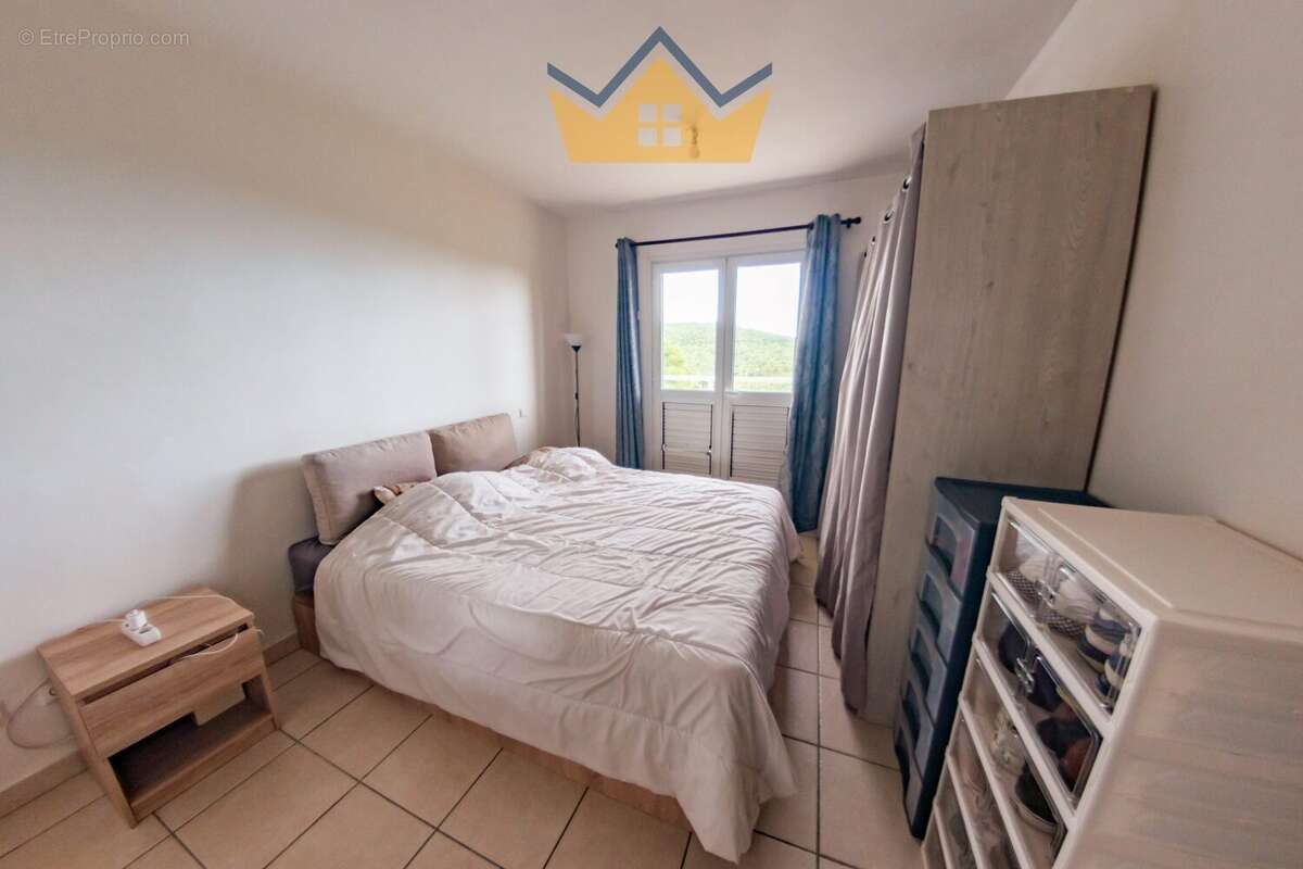Appartement à LE ROBERT