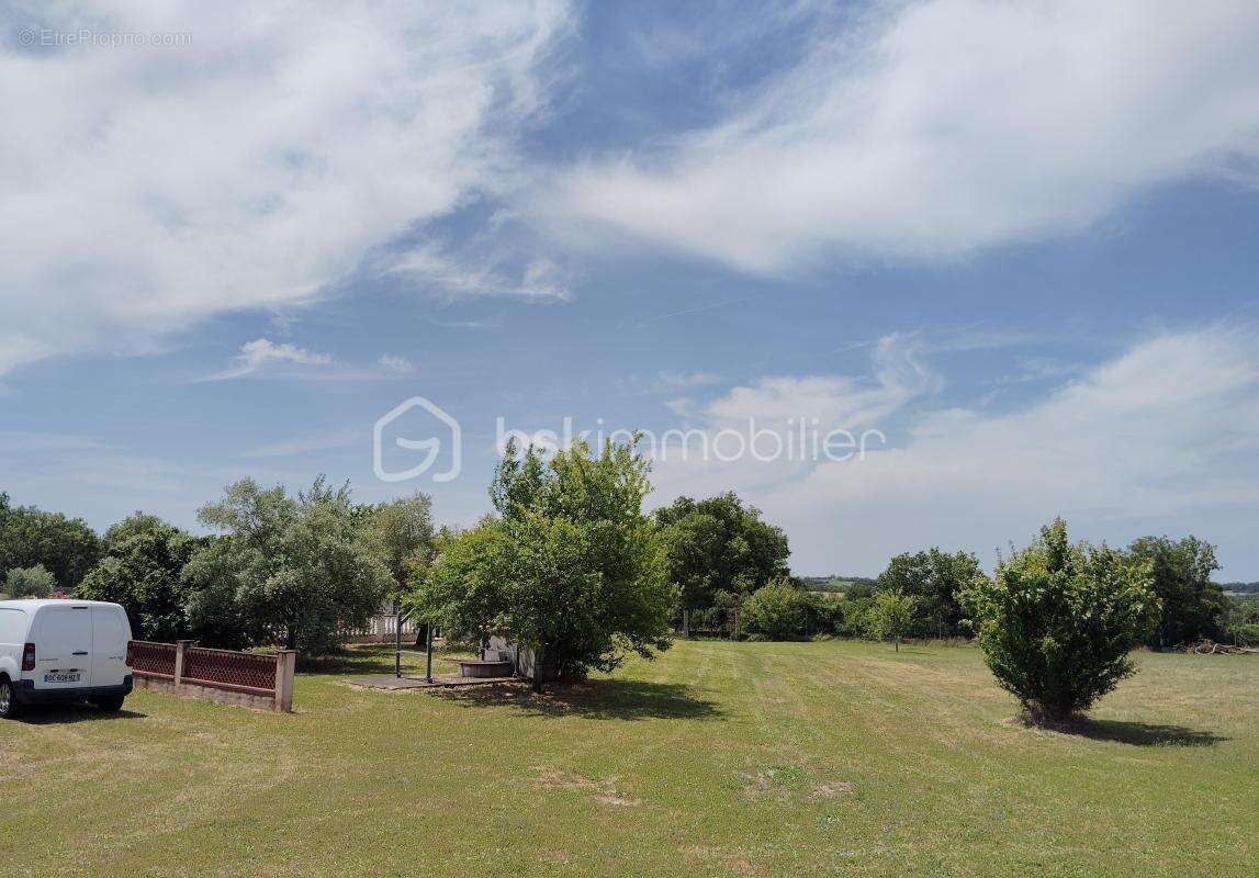 Belle et grande propriété située entre Cordes-sur-ciel et Albi - photo 3