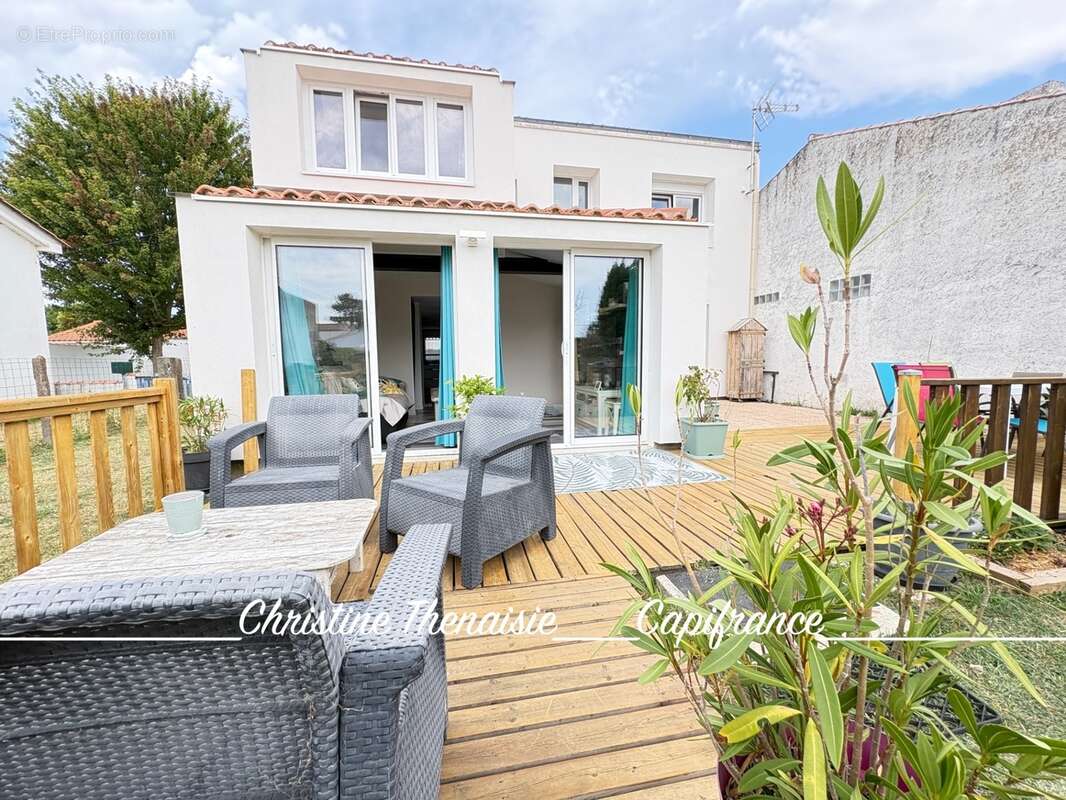 Maison à vendre 5 chambres - 2 salles d'eau - 2 wc - Garage - Terrain - Quartier Dix Ecus/Valentin Saint Hilaire de Riez, à la l - photo 9