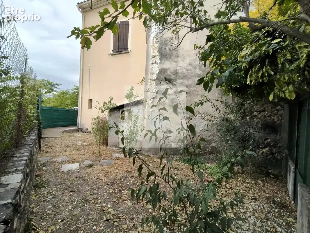 Maison 3 pièces 87 m² à vendre à Rochemaure (07400) - photo 2