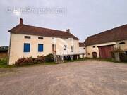 Maison à SAINT-LEGER-DU-BOIS