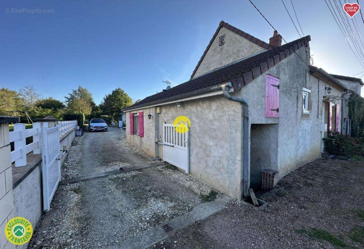 Maison à MENETOU-COUTURE