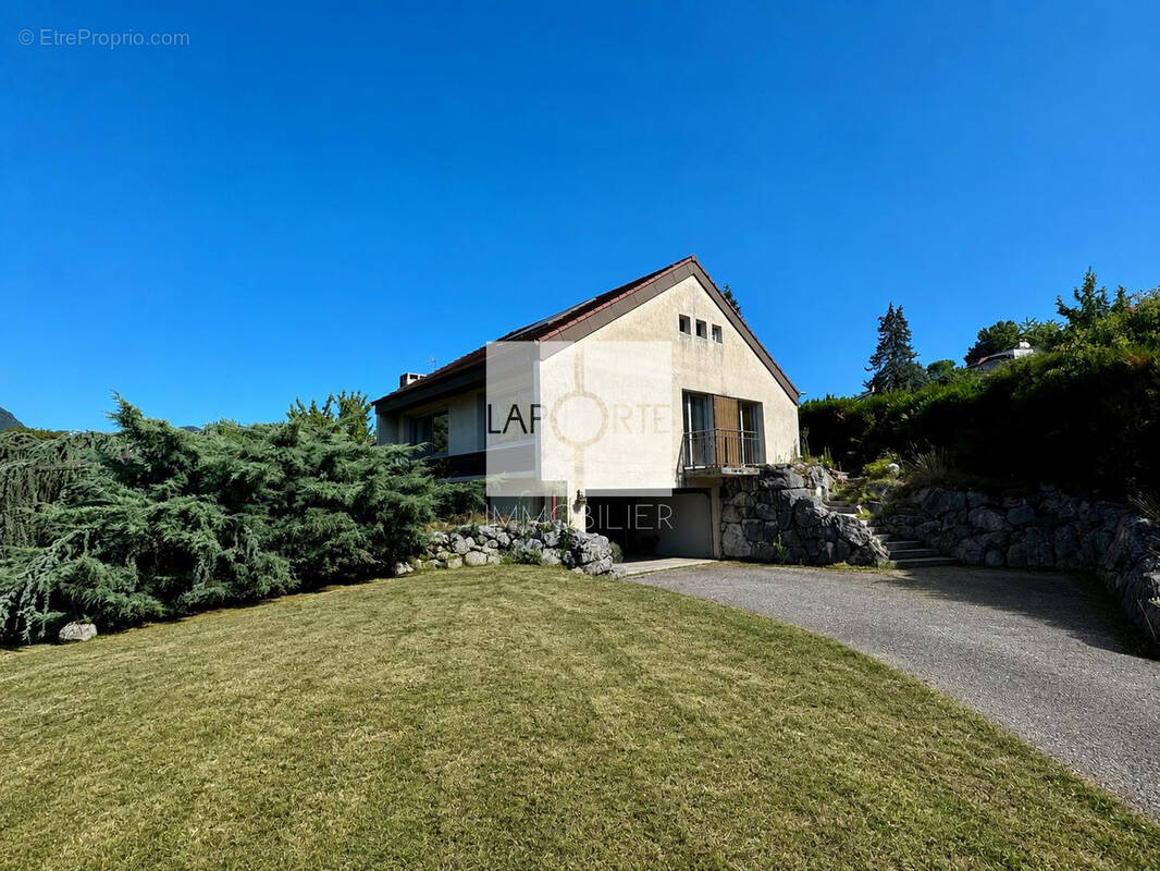 Maison d’architecte avec vue sur le lac du bourget   une adresse d'exception à réinventer - photo 1