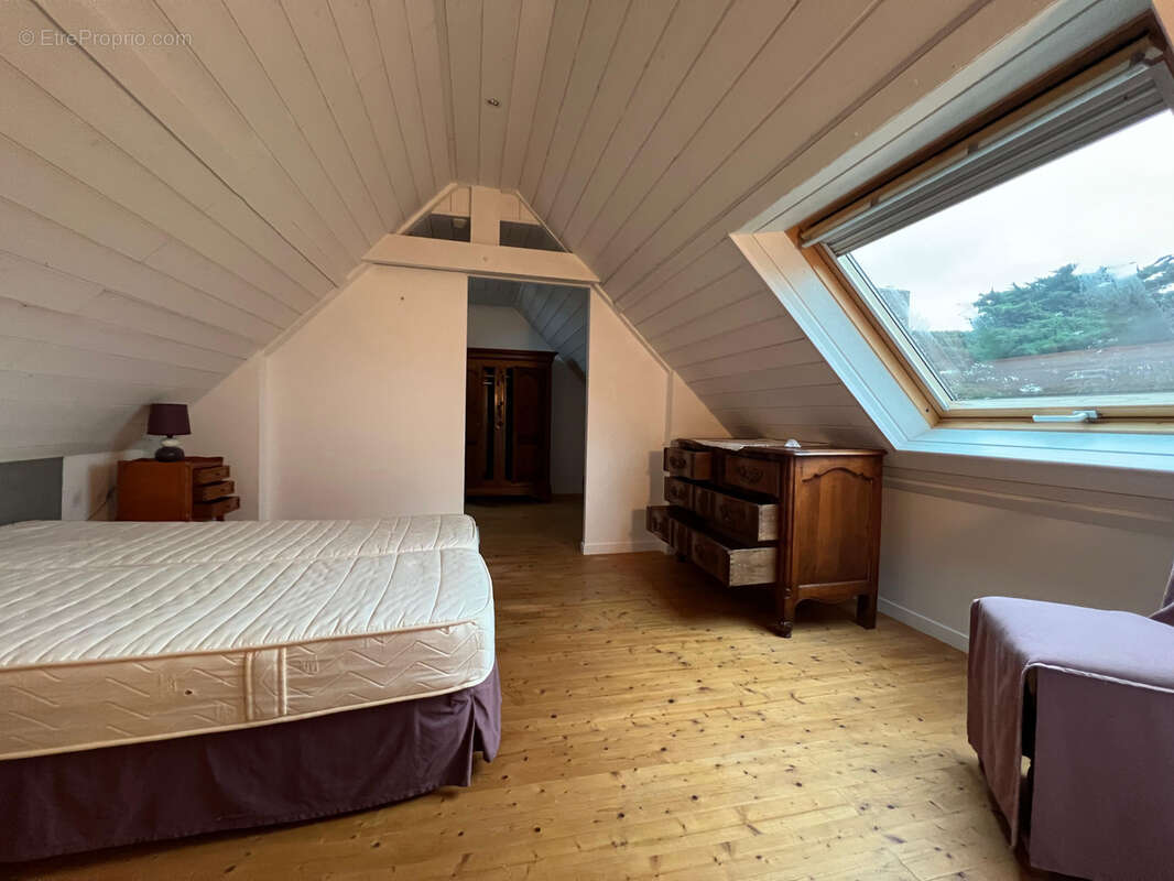 Maison à SAINT-JACUT-DE-LA-MER