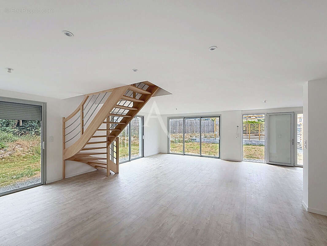 Maison Les Ponts De Ce 6 pièce(s) - photo 6