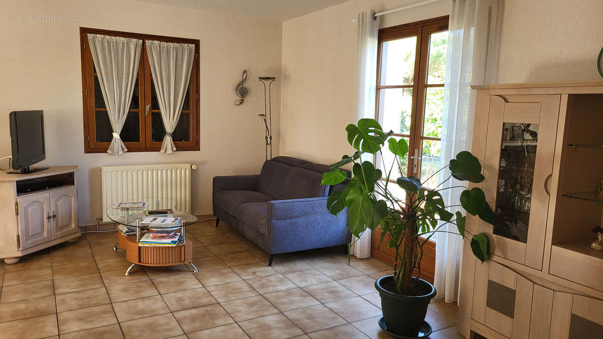 Maison en parfait état avec beau terrain - photo 4