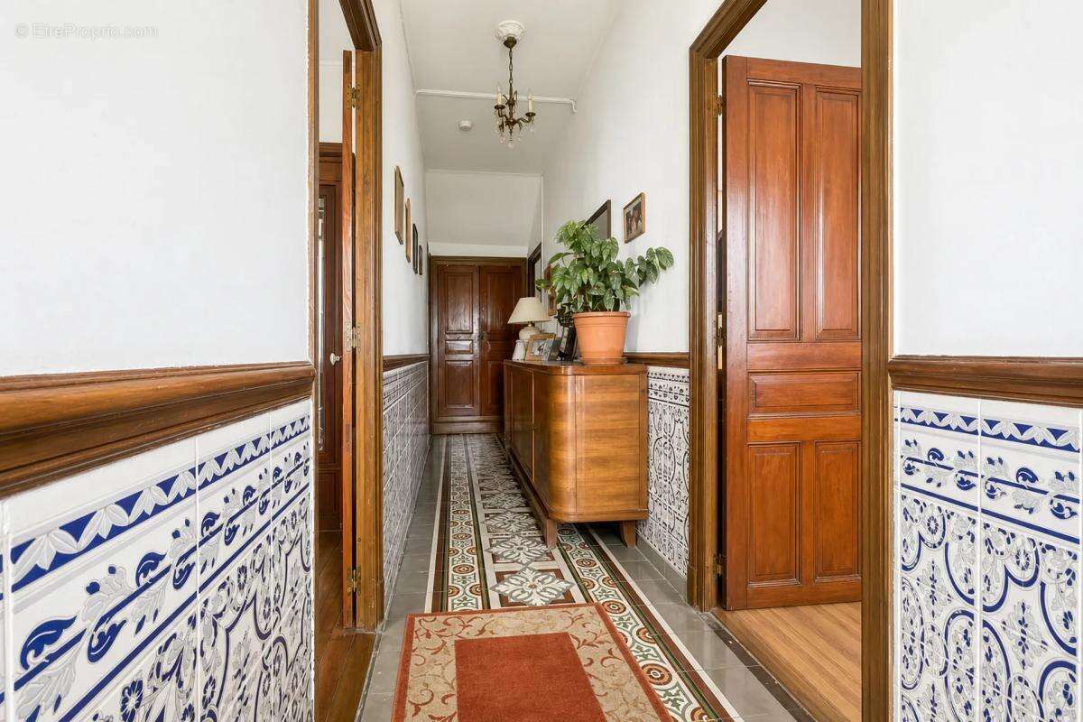 A saisir somptueuse maison de 8 pièces de 201 m² à Auxy !! - photo 32