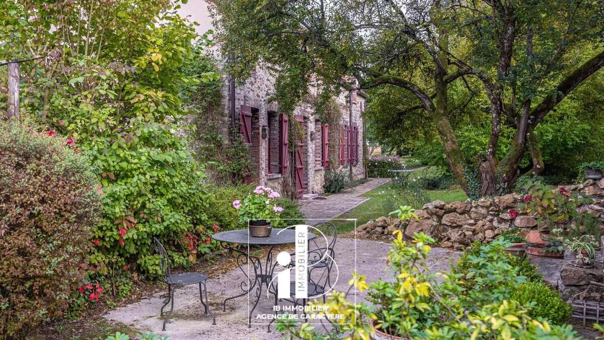 Maison à FONTAINEBLEAU
