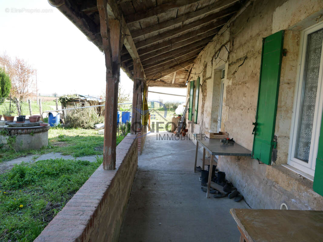 Maison en pierre avec dépendances et terrain de 3 000 m2   à 5 min de Marmande - photo 3