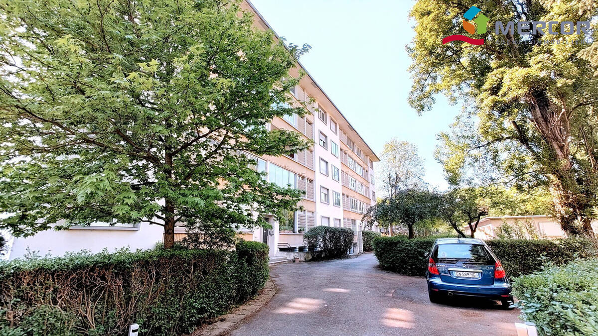 Vue immeuble arrière - Appartement à STRASBOURG