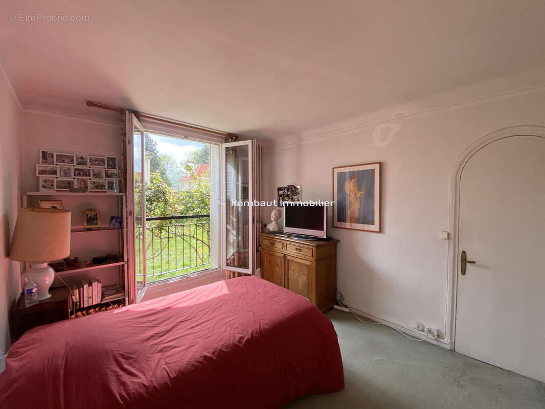 Maison à LA CELLE-SAINT-CLOUD