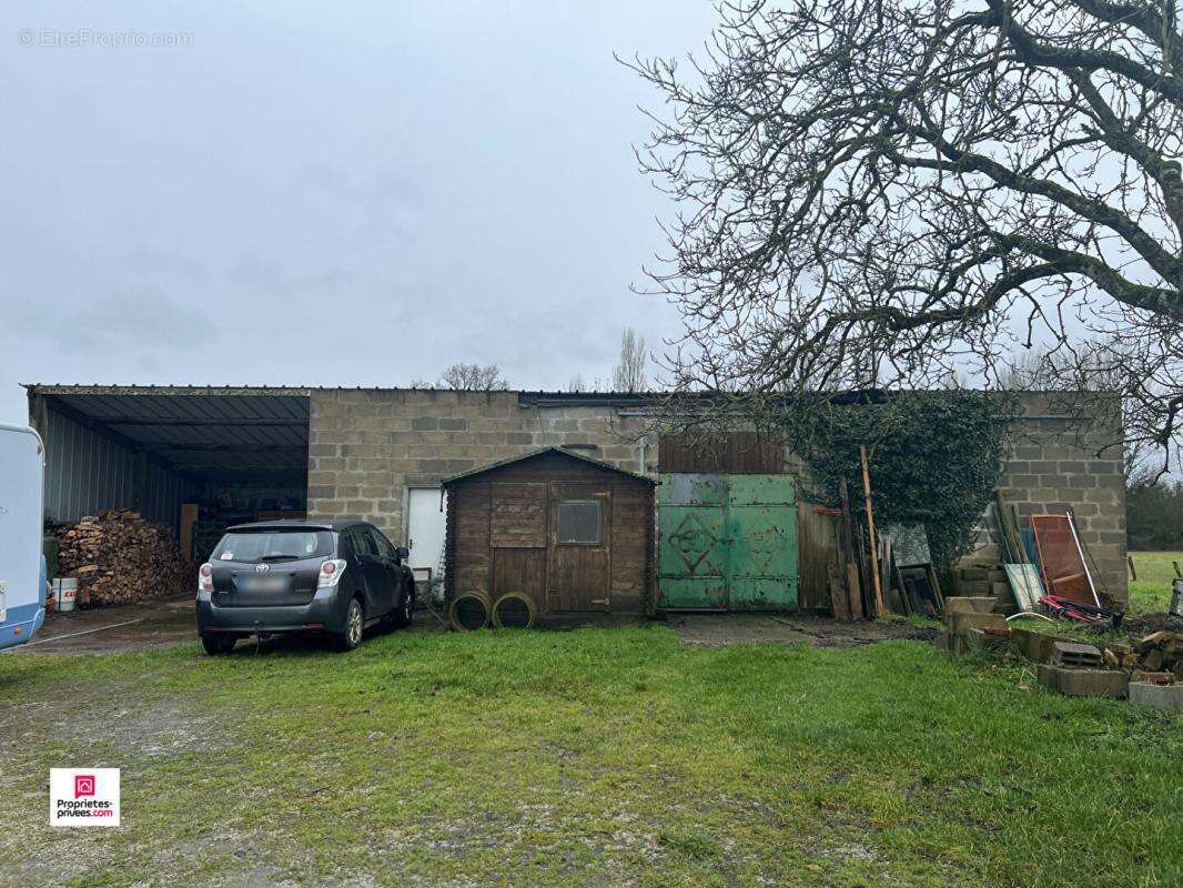 Maison à NEAUPHE-SOUS-ESSAI