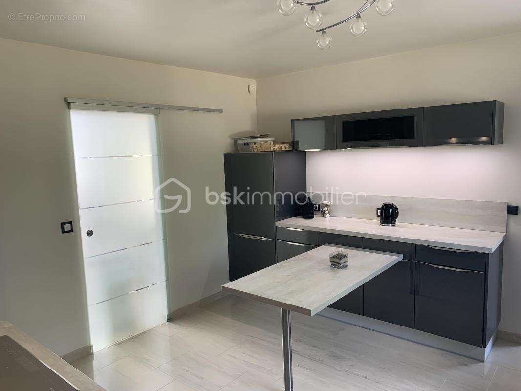 Maison à QUINCY-VOISINS