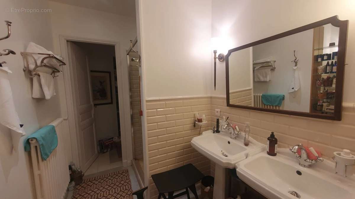 Maison à LEZIGNAN-CORBIERES