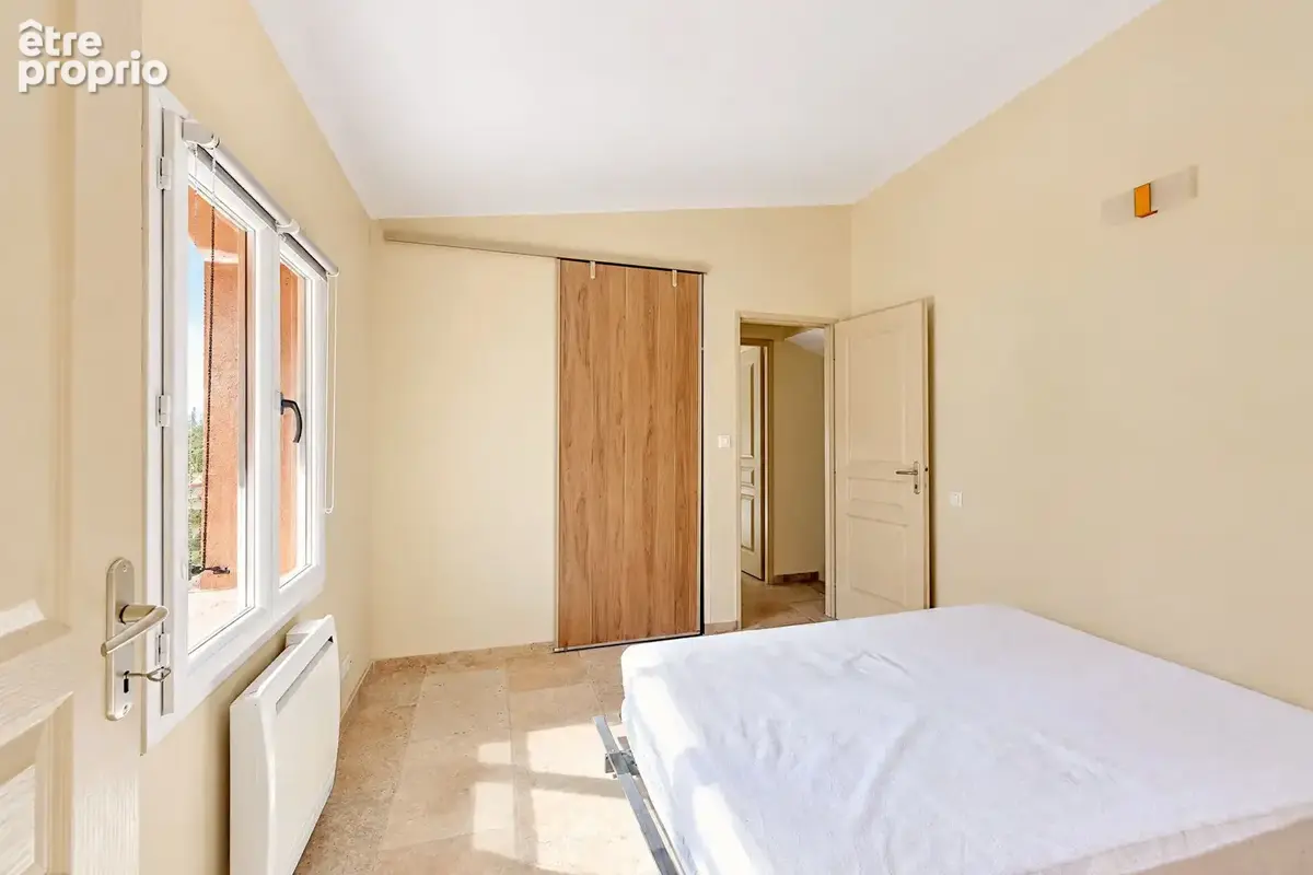 Maison 6 pièces 148 m² à vendre à Saint-Antonin-Sur-Bayon (13100) - photo 12