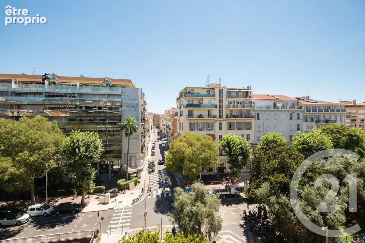 Appartement 68 m² à Nice  - photo 3