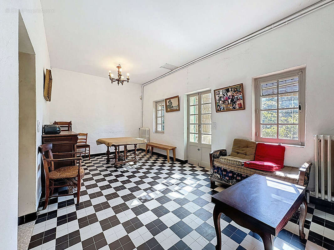 Maison à VILLENEUVE-LES-AVIGNON