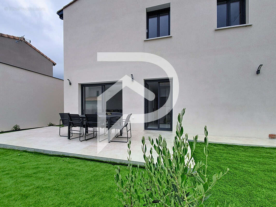 Villa Contemporaine  VIAS -T6 130M2-GARAGE - photo 14