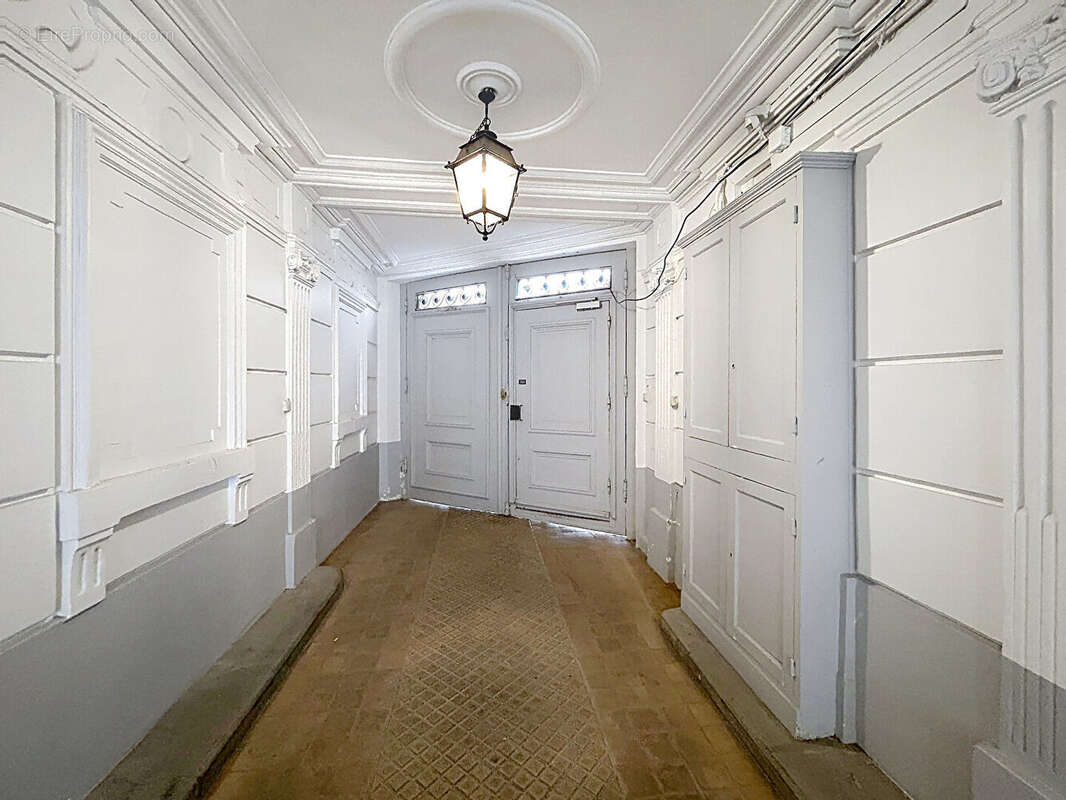 Appartement à PARIS-9E