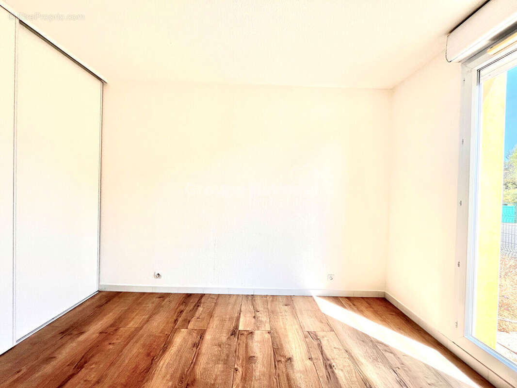 Appartement T3 de 70 m2 avec jardin privatif et parking - photo 16