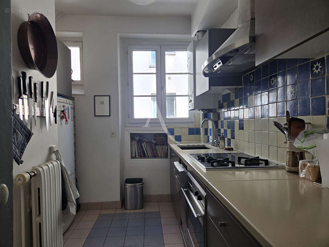 Appartement à PARIS-10E