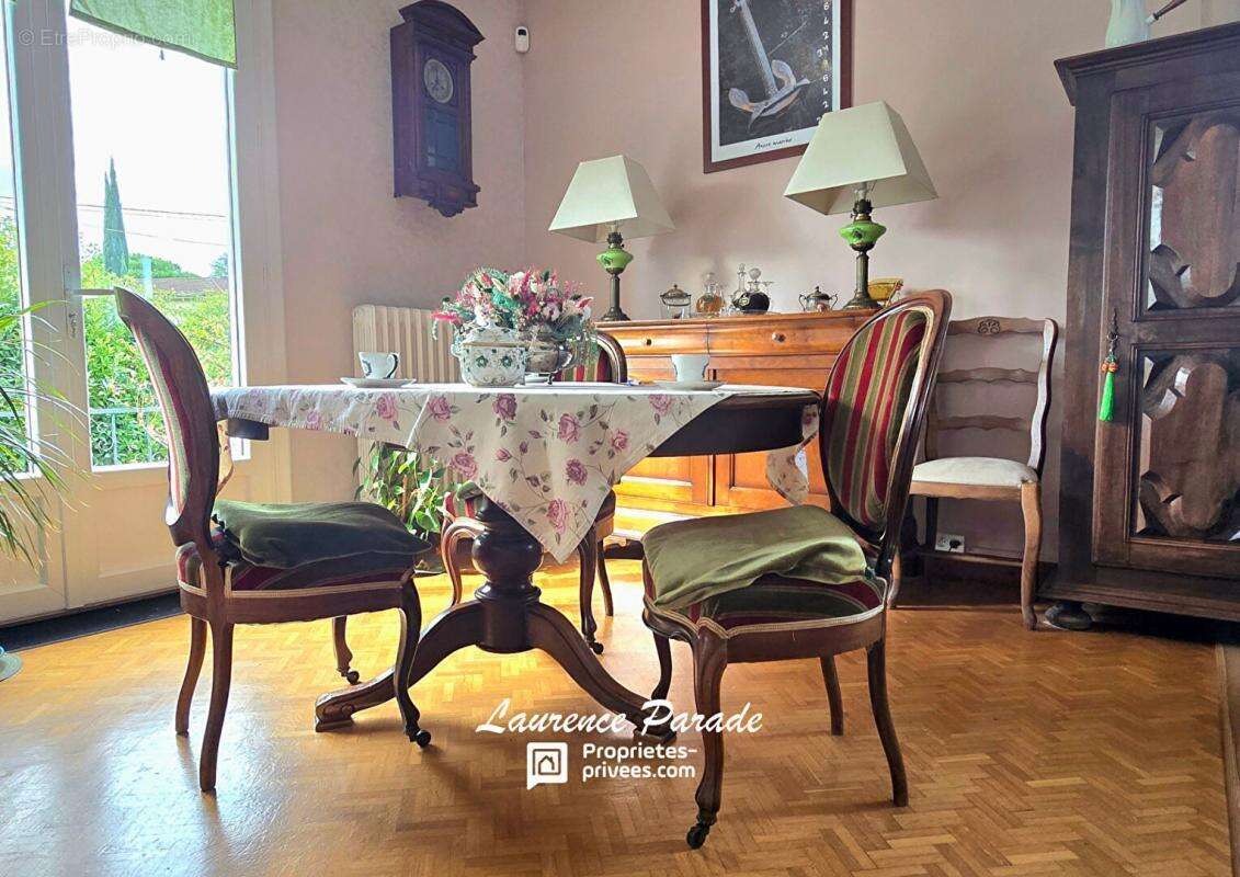 Maison à MONTPON-MENESTEROL