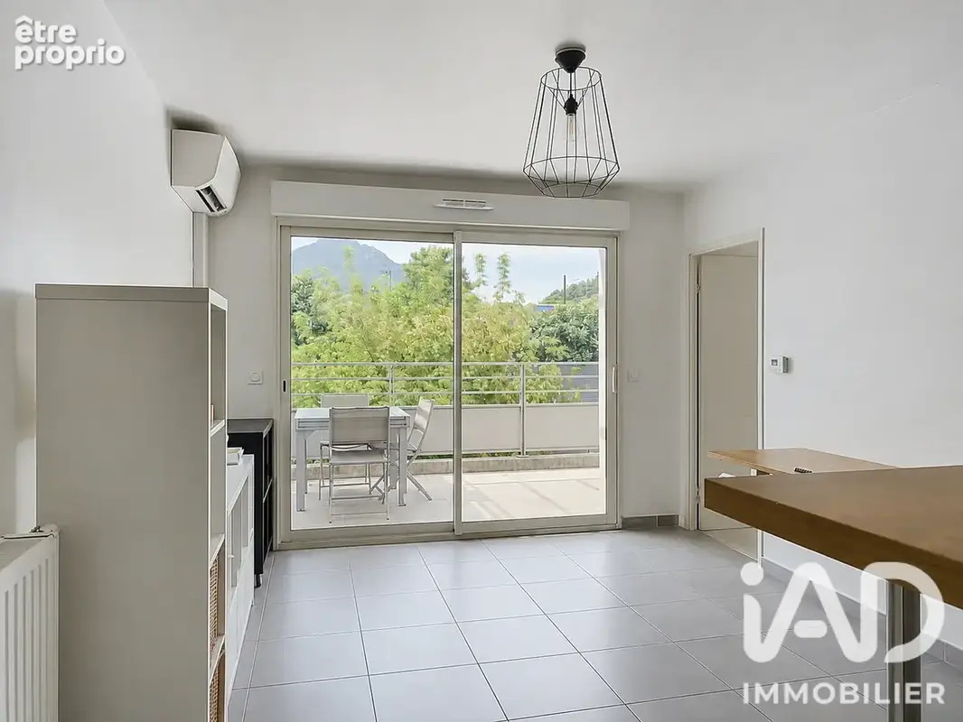 Photo 1 - Appartement à LA VALETTE-DU-VAR