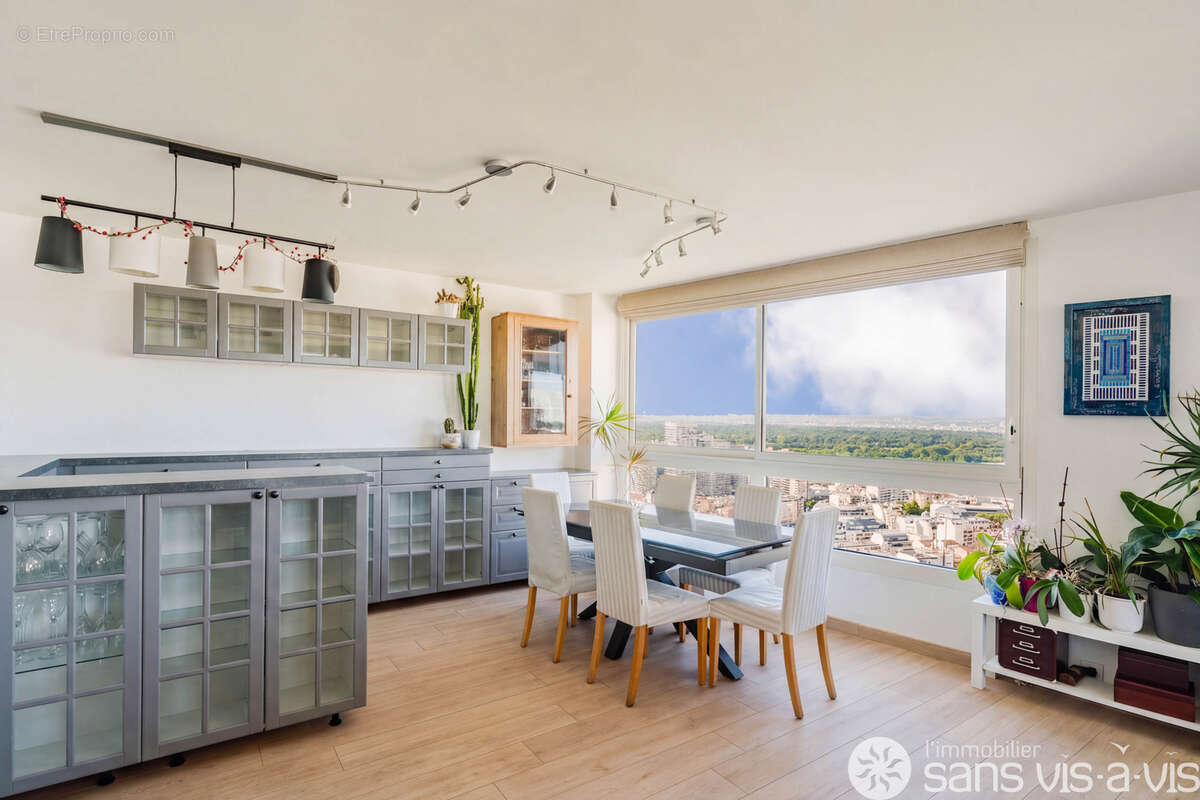 Tour Eve - Résidence sécurisée - En étage élevé 4 p 111,07  m2 double exposition - Vue Ouest parisien et mont - photo 6