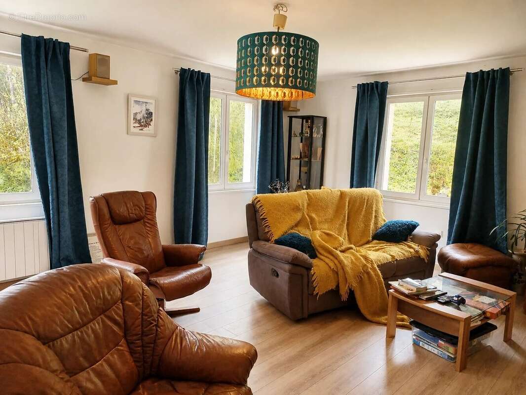 Maison à MIJOUX