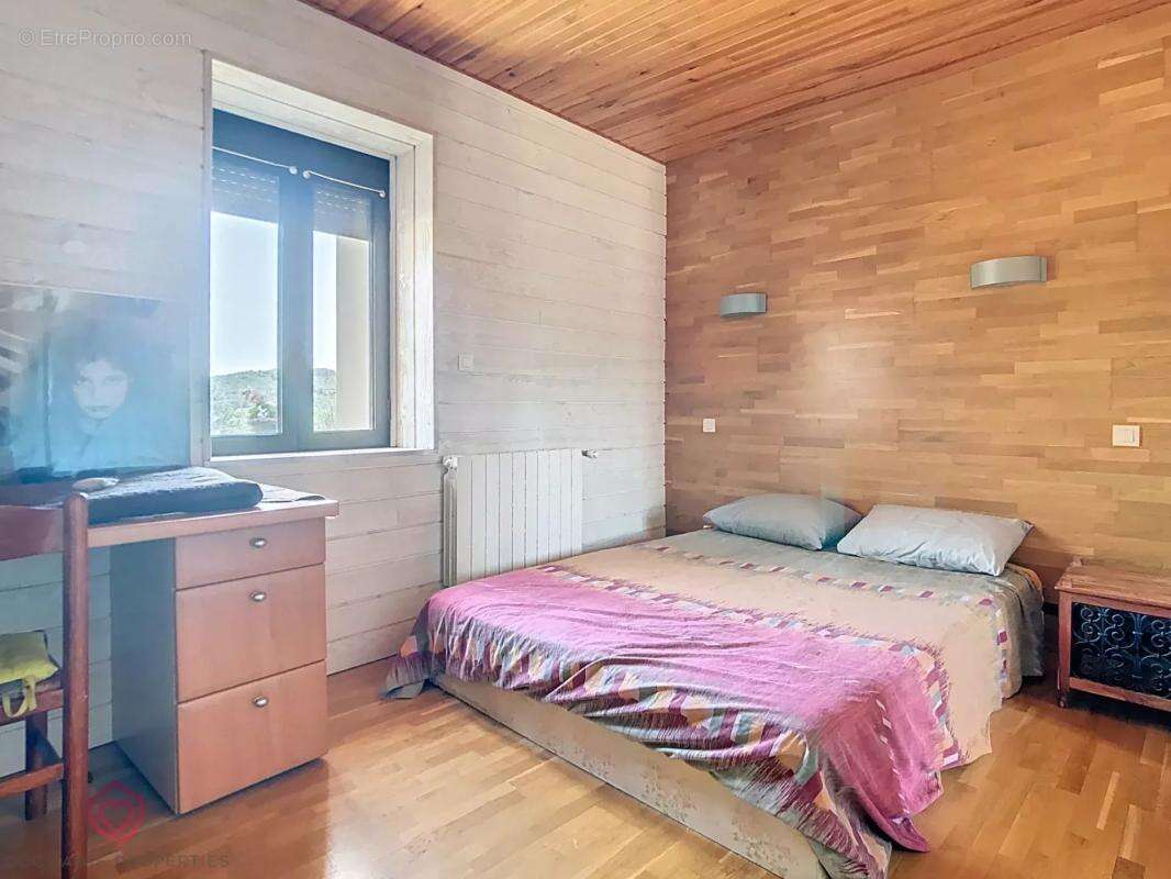 Maison à BELVEZE-DU-RAZES