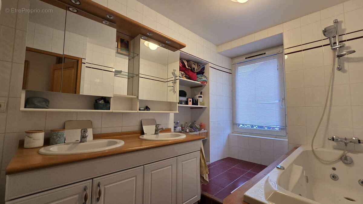 Appartement à CLUSES