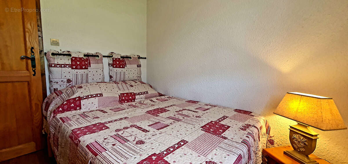 Appartement à MORILLON