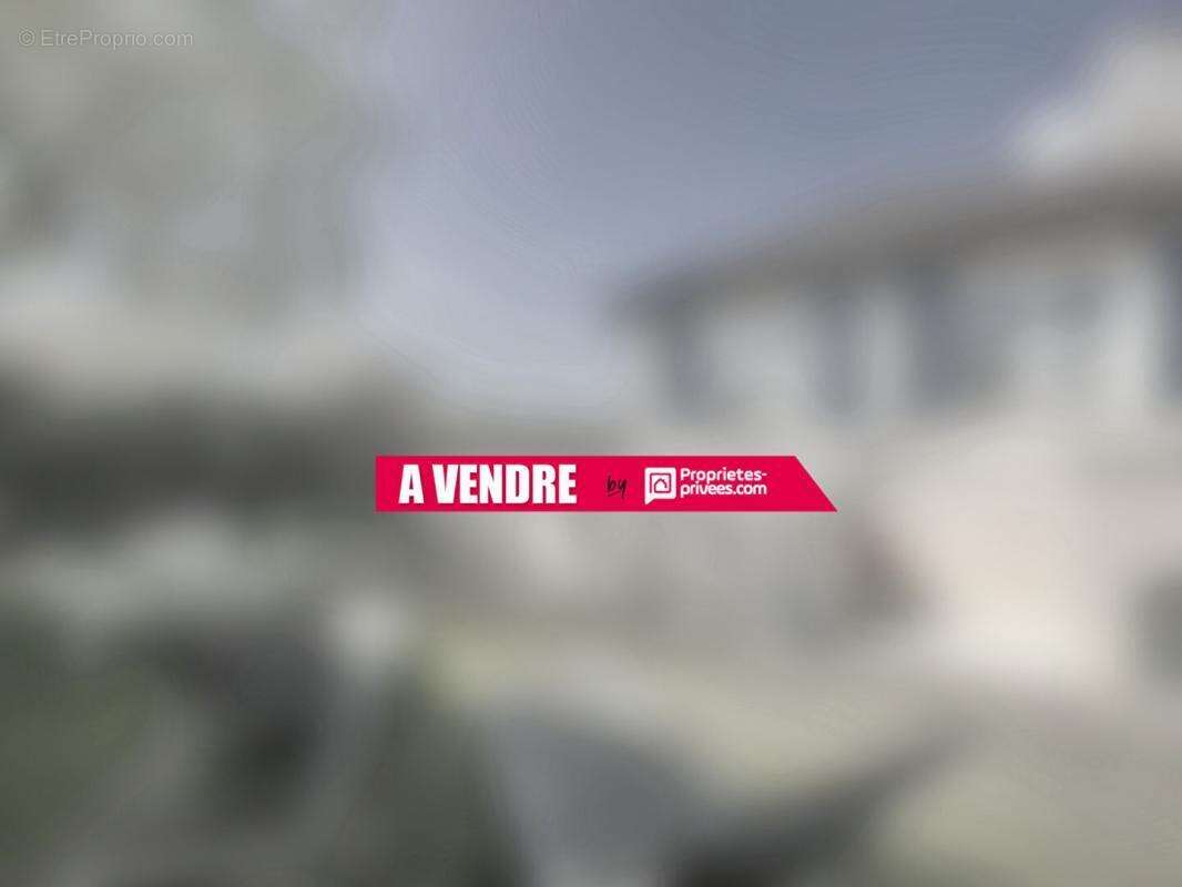 Maison à LE PERRAY-EN-YVELINES