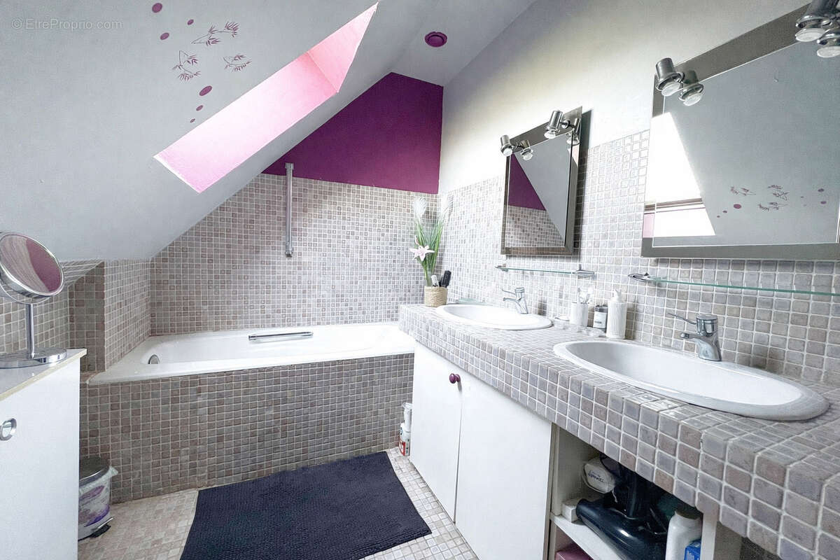 Maison à SUCE-SUR-ERDRE