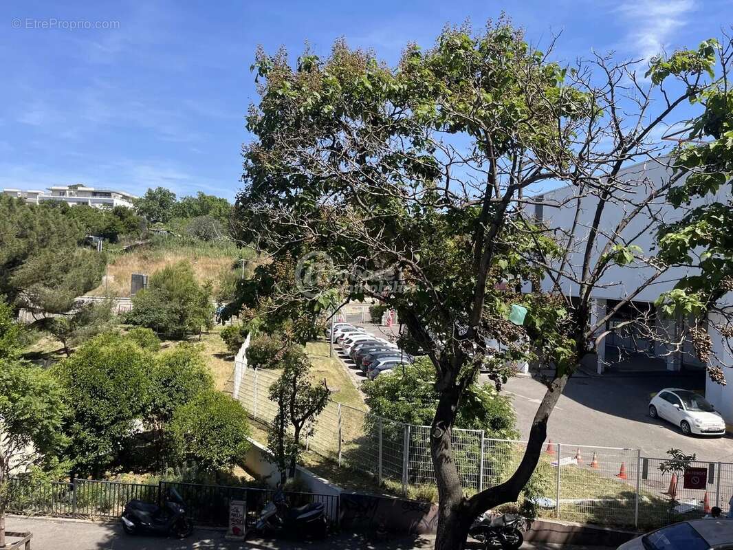 Appartement à MARSEILLE-3E