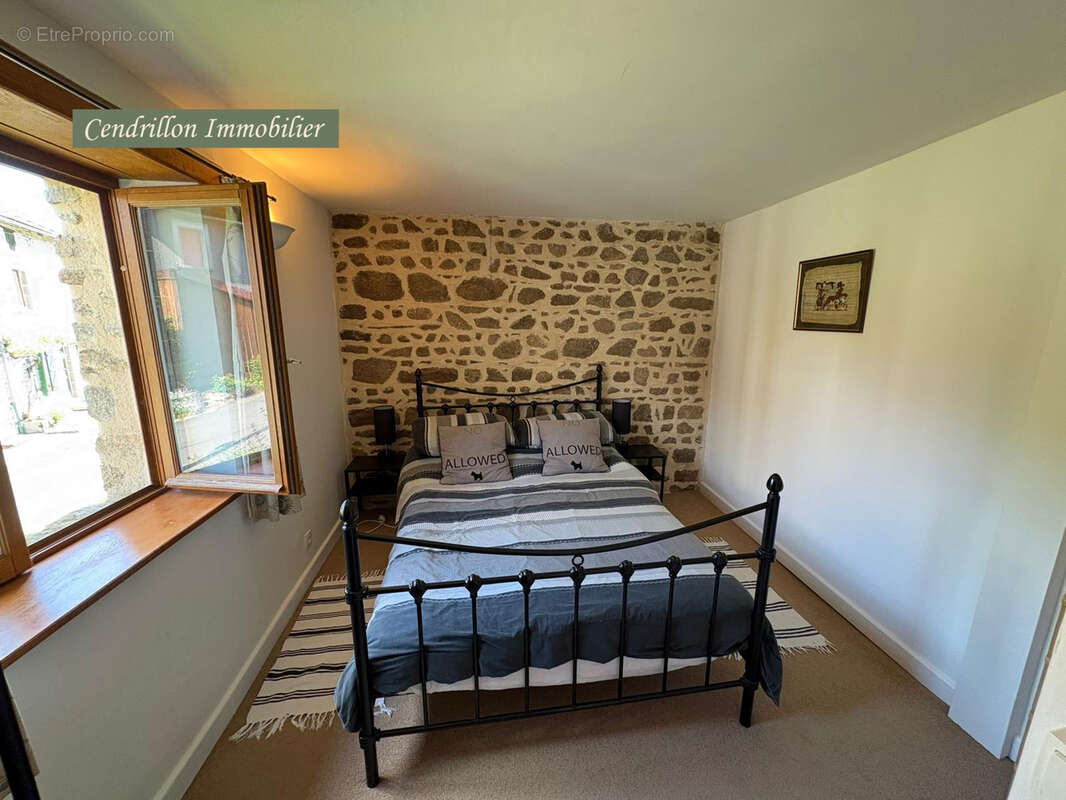 Maison à MASBARAUD-MERIGNAT