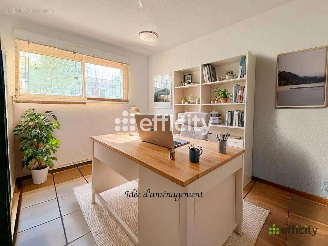 Maison à COURNONSEC