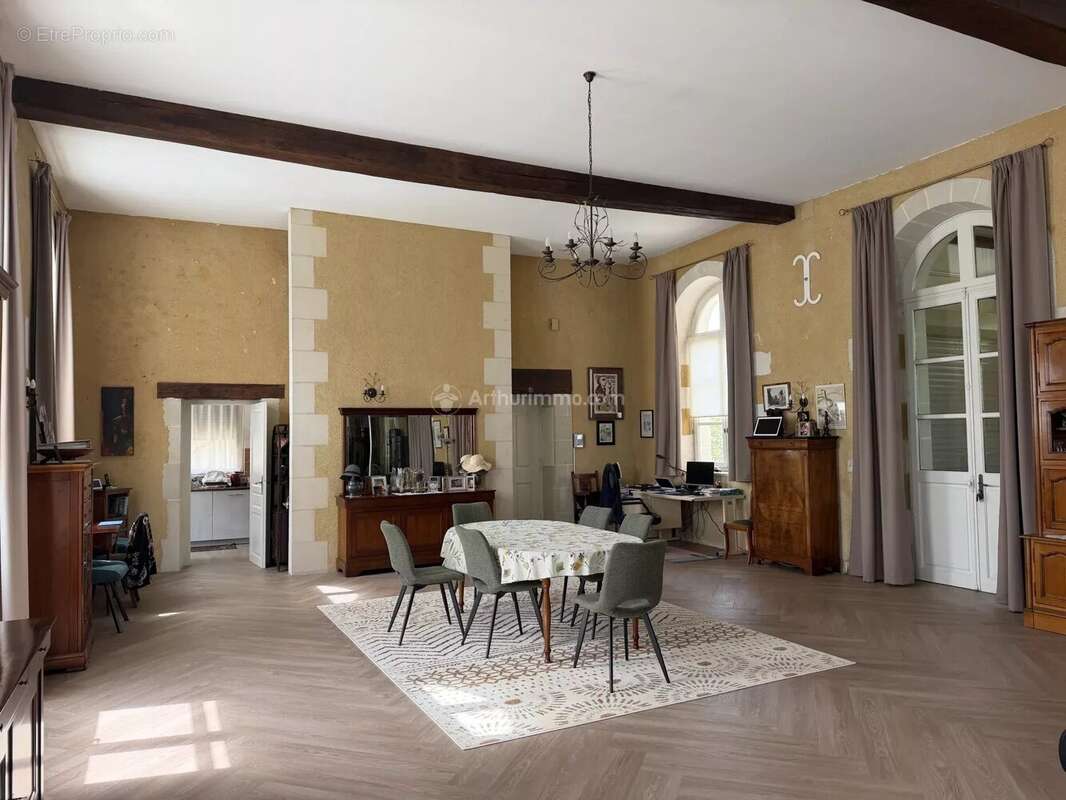 Maison à VOUVRAY-SUR-LOIR