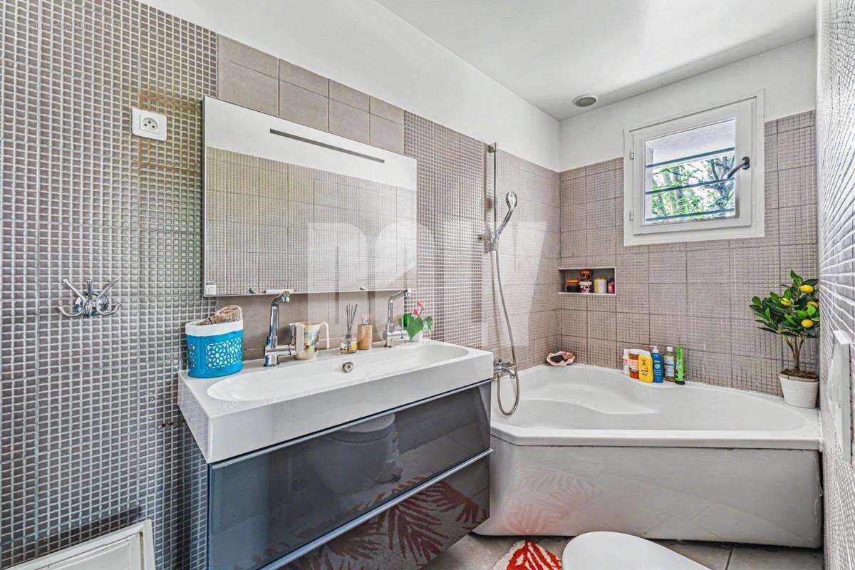 Doly - maison 6 pièces - 175m2 - jardin - quartier haut-pantin - charles auray - photo 9