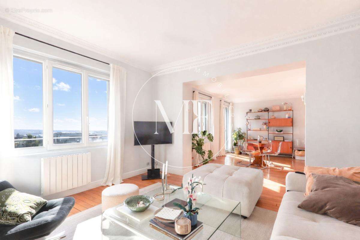 Appartement à SURESNES
