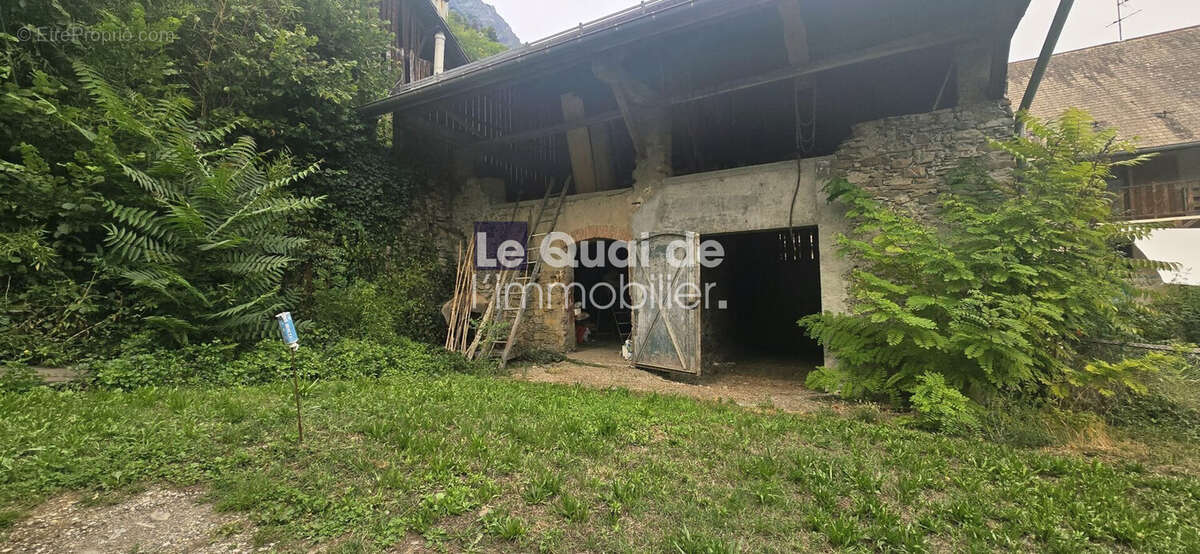 Maison à SAINT-PIERRE-D&#039;ALBIGNY