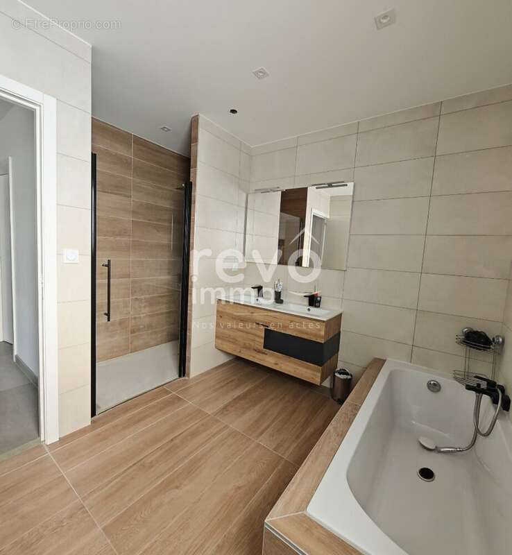 Maison à VILLARS-LES-DOMBES