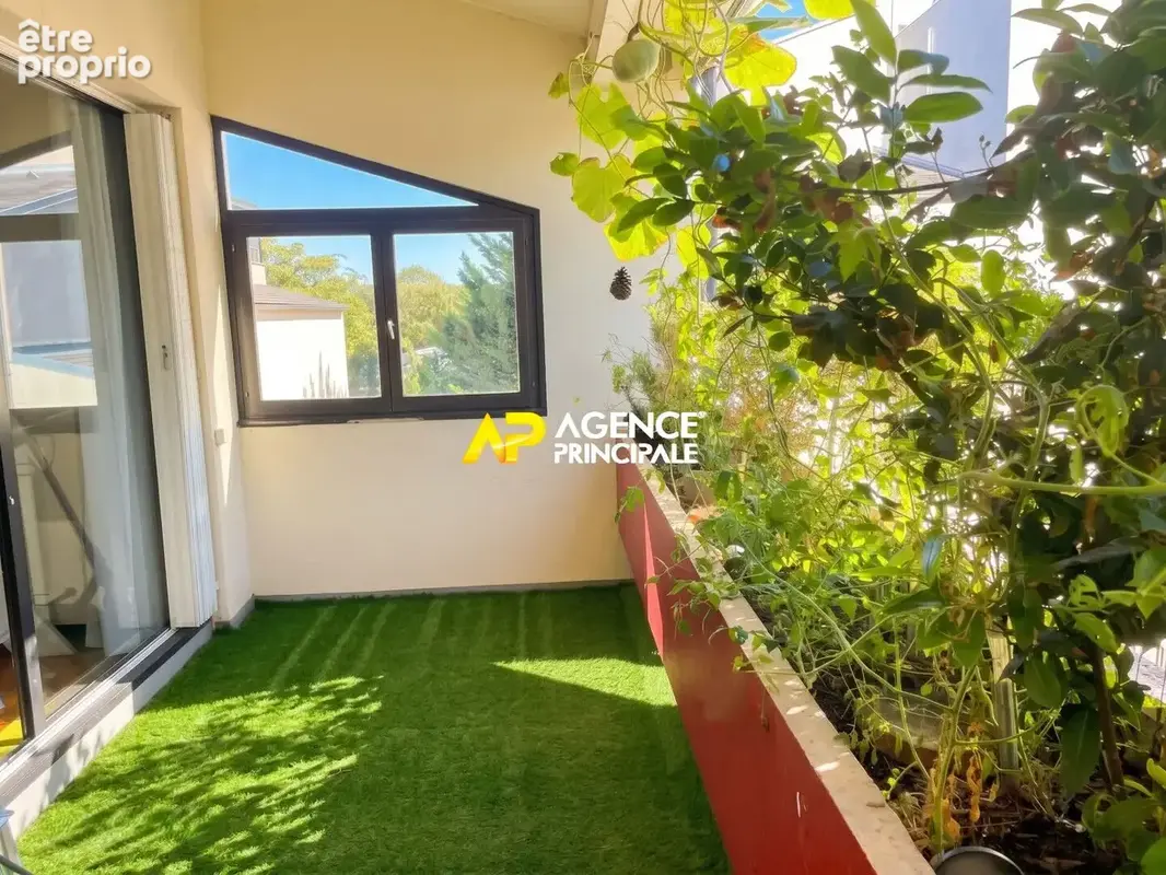 Sartrouville - Le Fresnay Vieux Pays - Appartement 5 pièces 96.64 m2 - photo 2